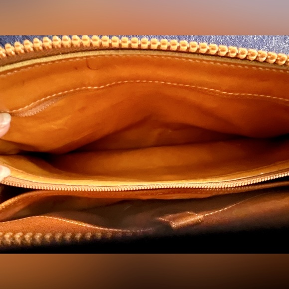 Beautiful Rare Dooney& Bourke Leather Crossbody Bag-Excellent Condition A2545458 - Picture 11 of 15